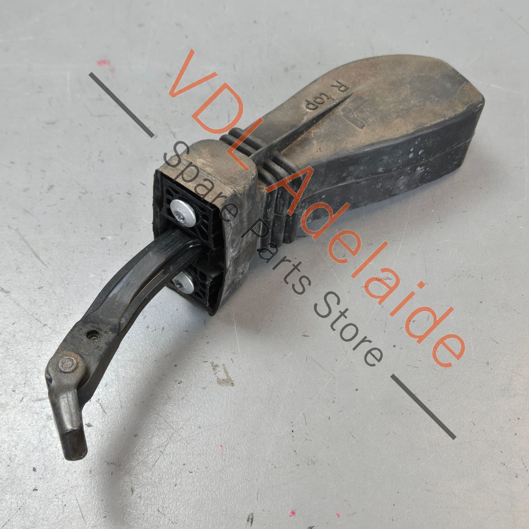 7P0839249 95853117902   Porsche Cayenne 958 Door Check Strap 7P0839249 95853117902