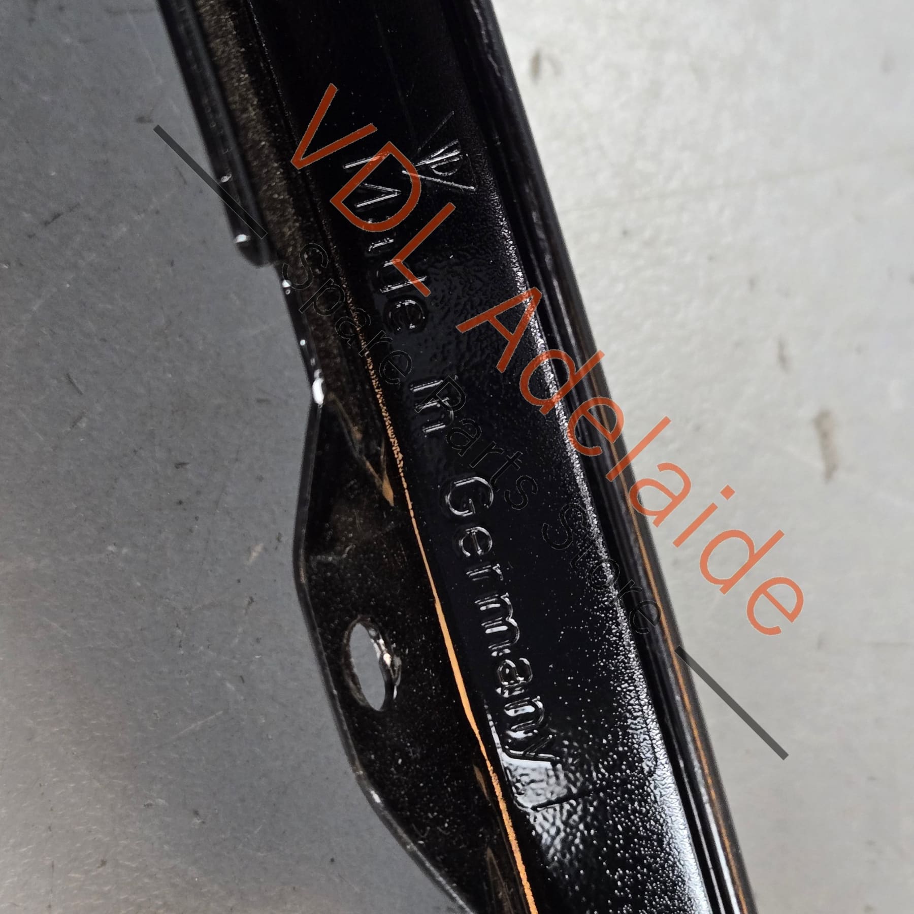 95855959000 7P5853590   Porsche Cayenne 958 Rear Right Door C Pillar Exterior Trim Gloss Black 95855959000 7P5853590