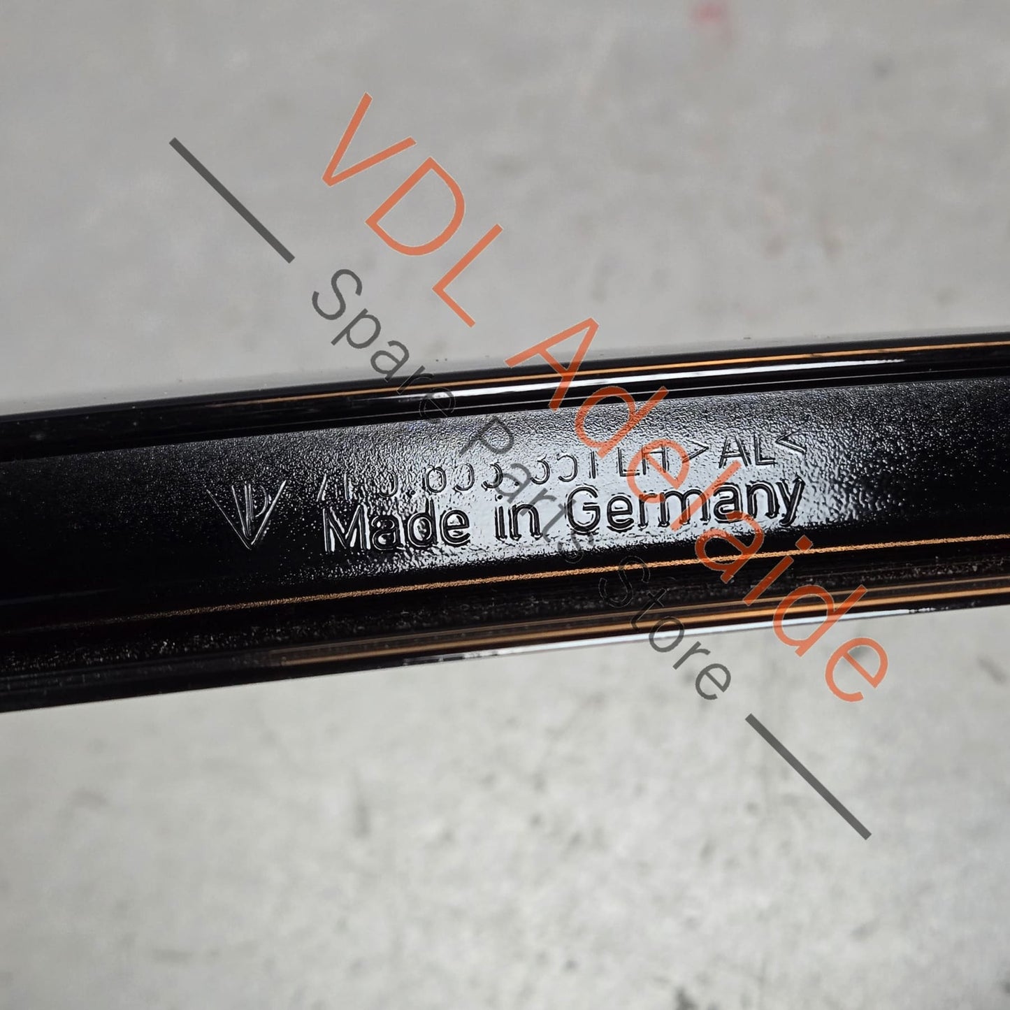 95855931801 7P5853318   Porsche Cayenne Front Right Door B Pillar Exterior Moulding Trim 7P5853318 95855931801 GW1 Gloss Black