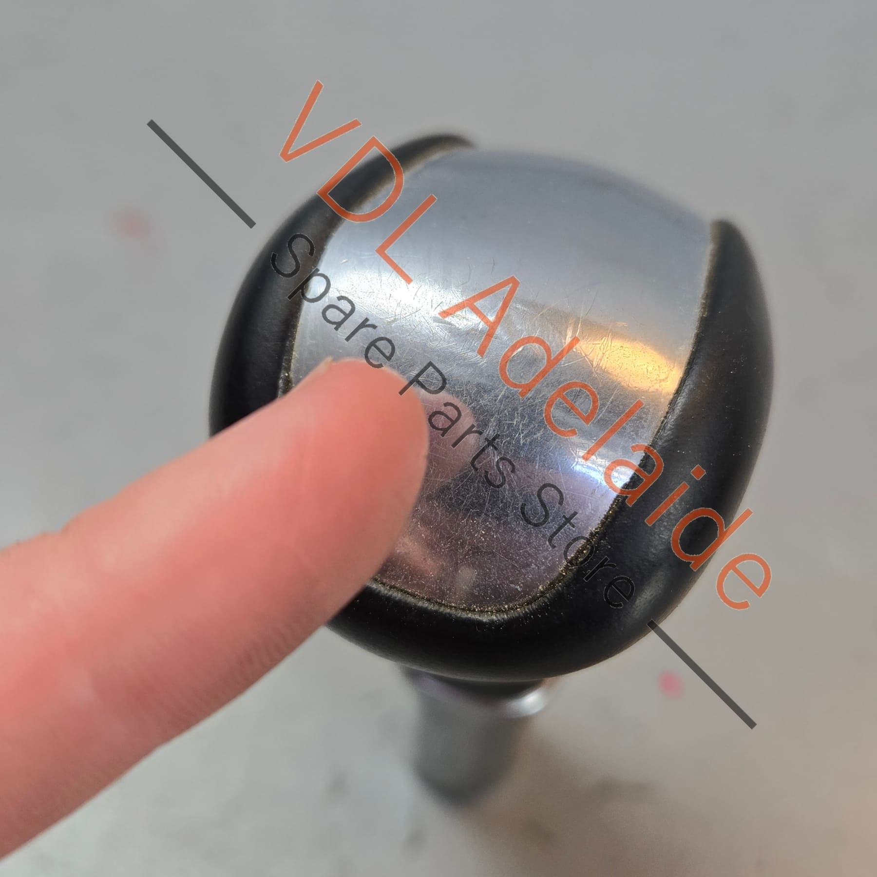 95842606900 7P5713139   Porsche Cayenne 958 Gear Shifter Knob 95842606900 7P5713139