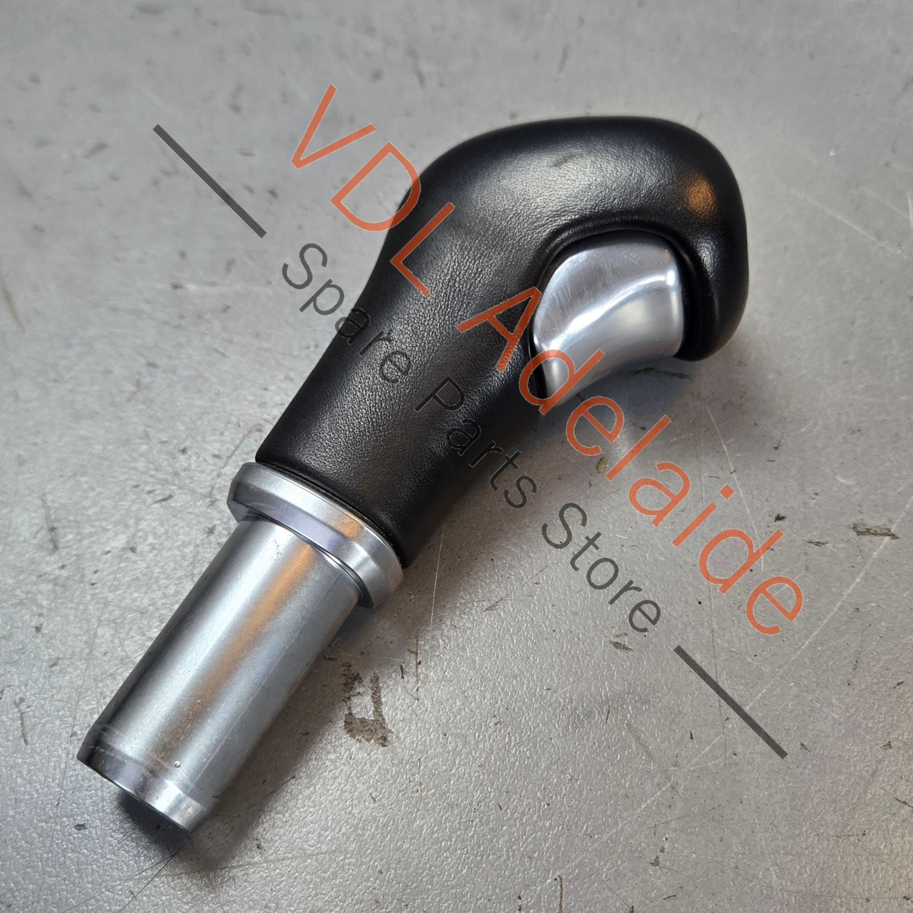 95842606900 7P5713139   Porsche Cayenne 958 Gear Shifter Knob 95842606900 7P5713139