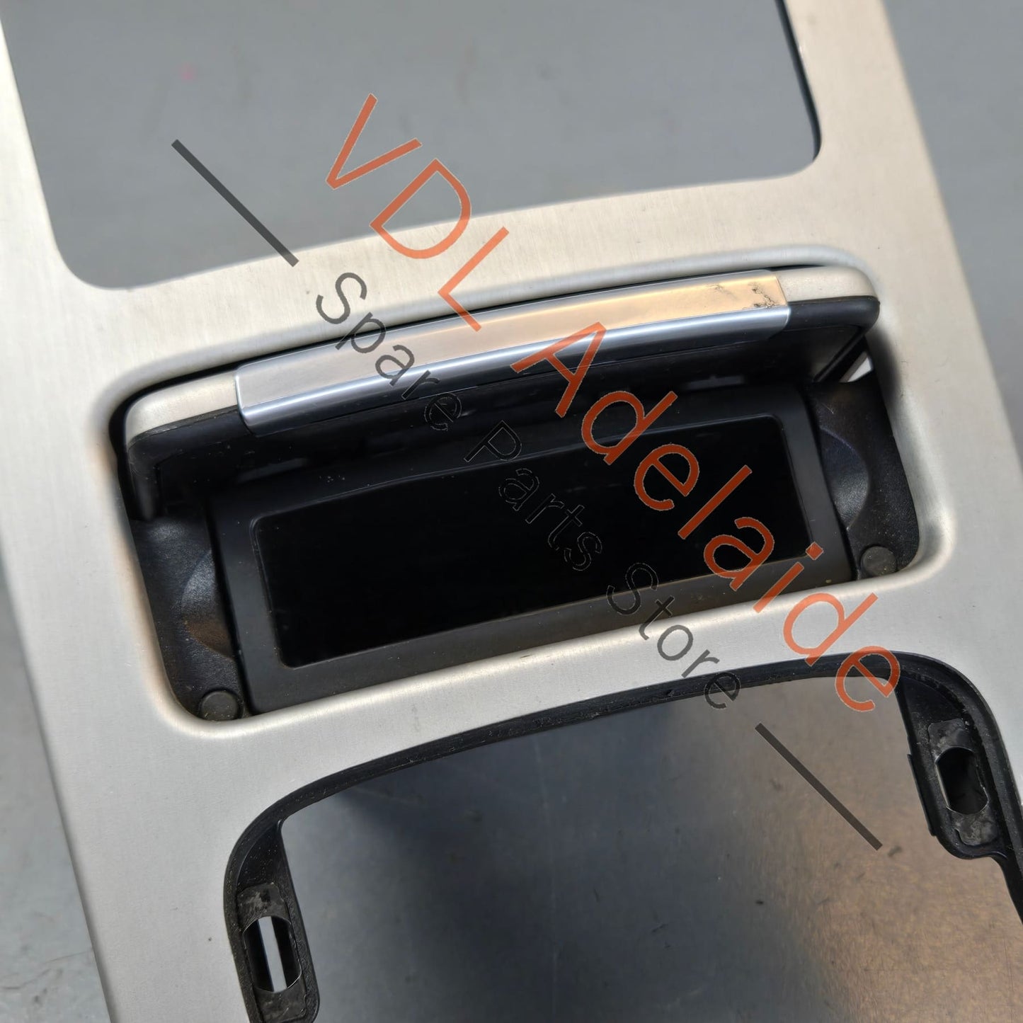 95855332401 95855327300 7P5857273 7P5863324A Porsche Cayenne 958 Centre Console Ashtray Brushed Aluminium Trim 95855332401 GR4  95855327300