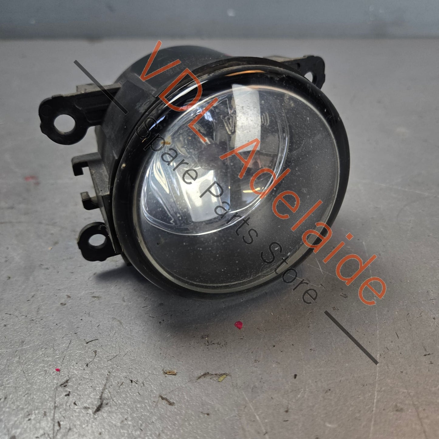 95563116300 7L5941699B   Porsche Cayenne 958 Fog Light 95563116300 7L5941699B
