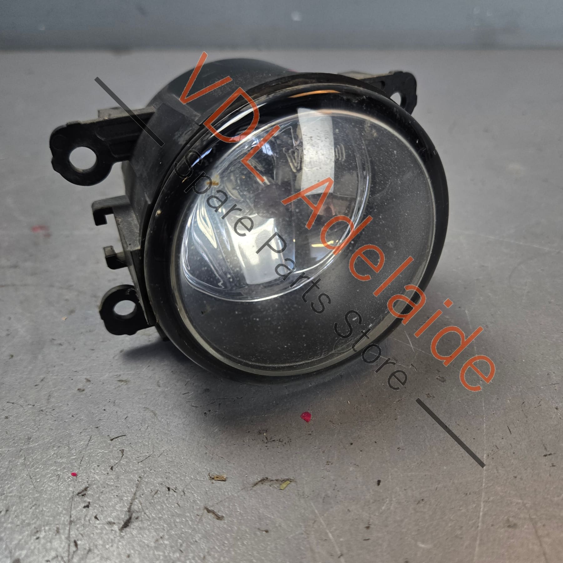 95563116300 7L5941699B   Porsche Cayenne 958 Fog Light 95563116300 7L5941699B