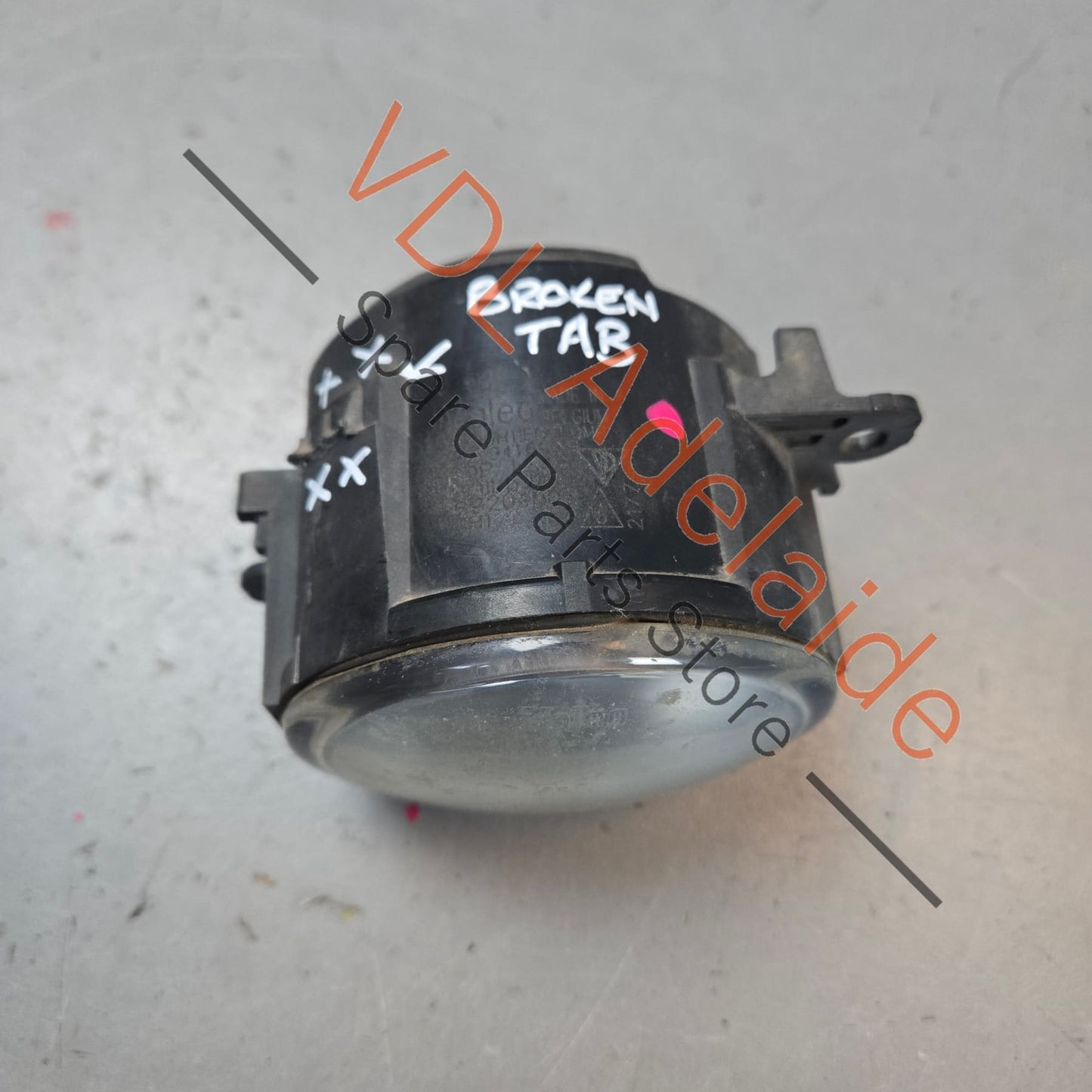 95563116300 7L5941699B   Porsche Cayenne 958 Fog Light 95563116300 7L5941699B **Damaged Stock**