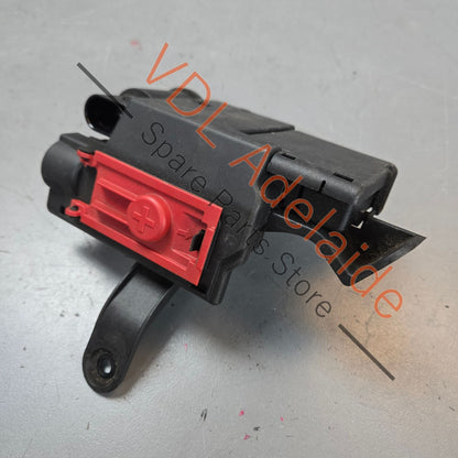 8W0941824AK 8W0941823E   Porsche Cayenne 958 Battery Jump Cable Terminal Engine Bay 95861120200 8W0941824AK 8W0941823E