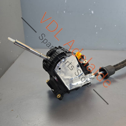 7P6713025AB    Porsche Cayenne 958 Gear Selector Shifter Lever 95842609310 7P6713025AB
