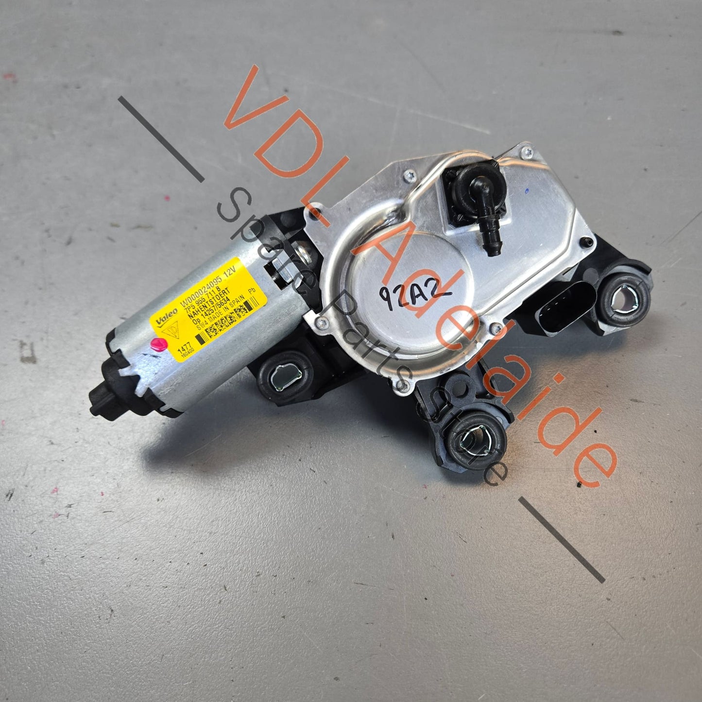 7P5955711B 95862808000 958955711  Porsche Cayenne 958 Rear Wiper Motor 7P5955711B 958955711