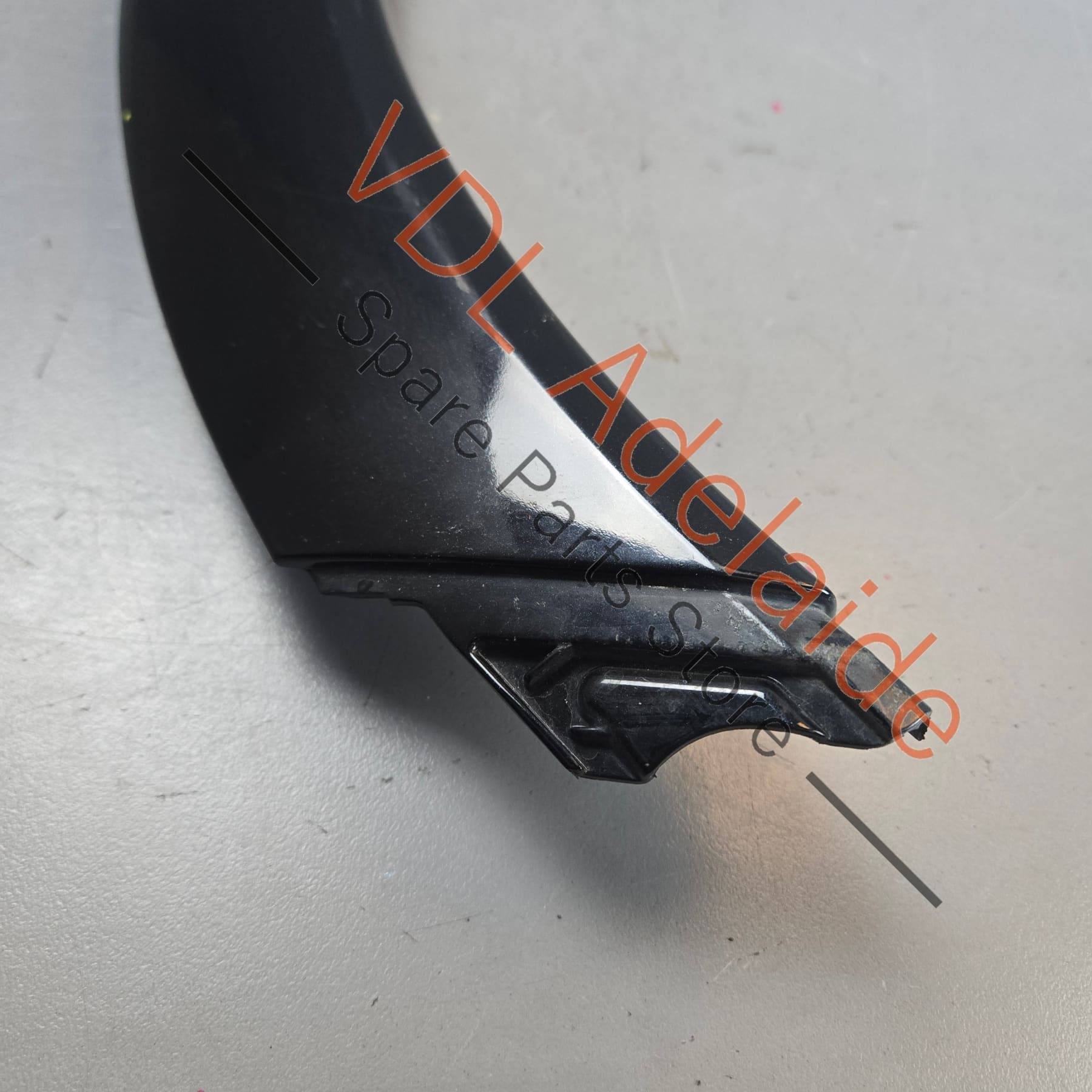 7P5854820C 95855982050   Porsche Cayenne GTS 958 Right Front Wheel Arch Flare Molding 7P5854820C 95855982050