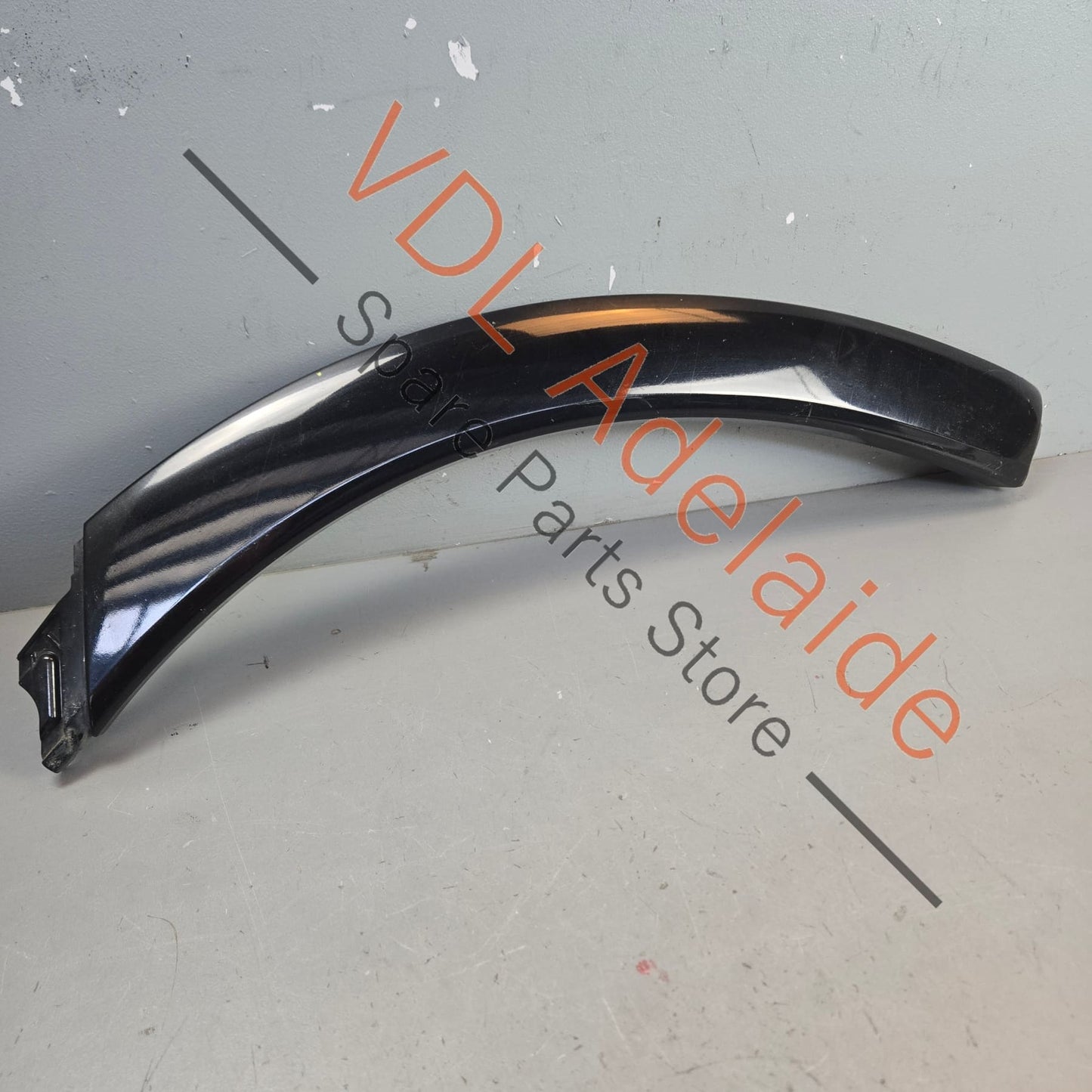 7P5854820C 95855982050   Porsche Cayenne GTS 958 Right Front Wheel Arch Flare Molding 7P5854820C 95855982050