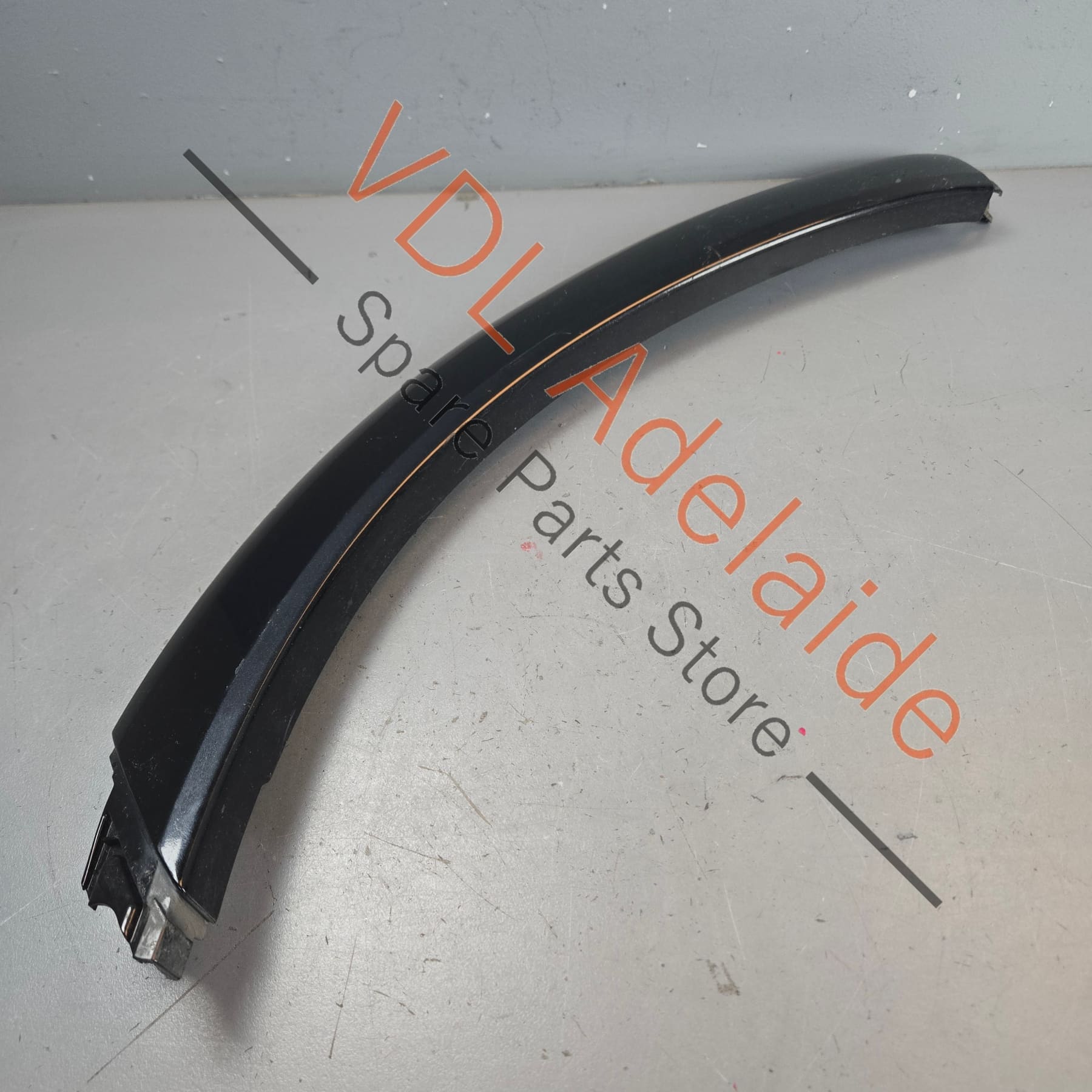 7P5854820C 95855982050   Porsche Cayenne GTS 958 Right Front Wheel Arch Flare Molding 7P5854820C 95855982050