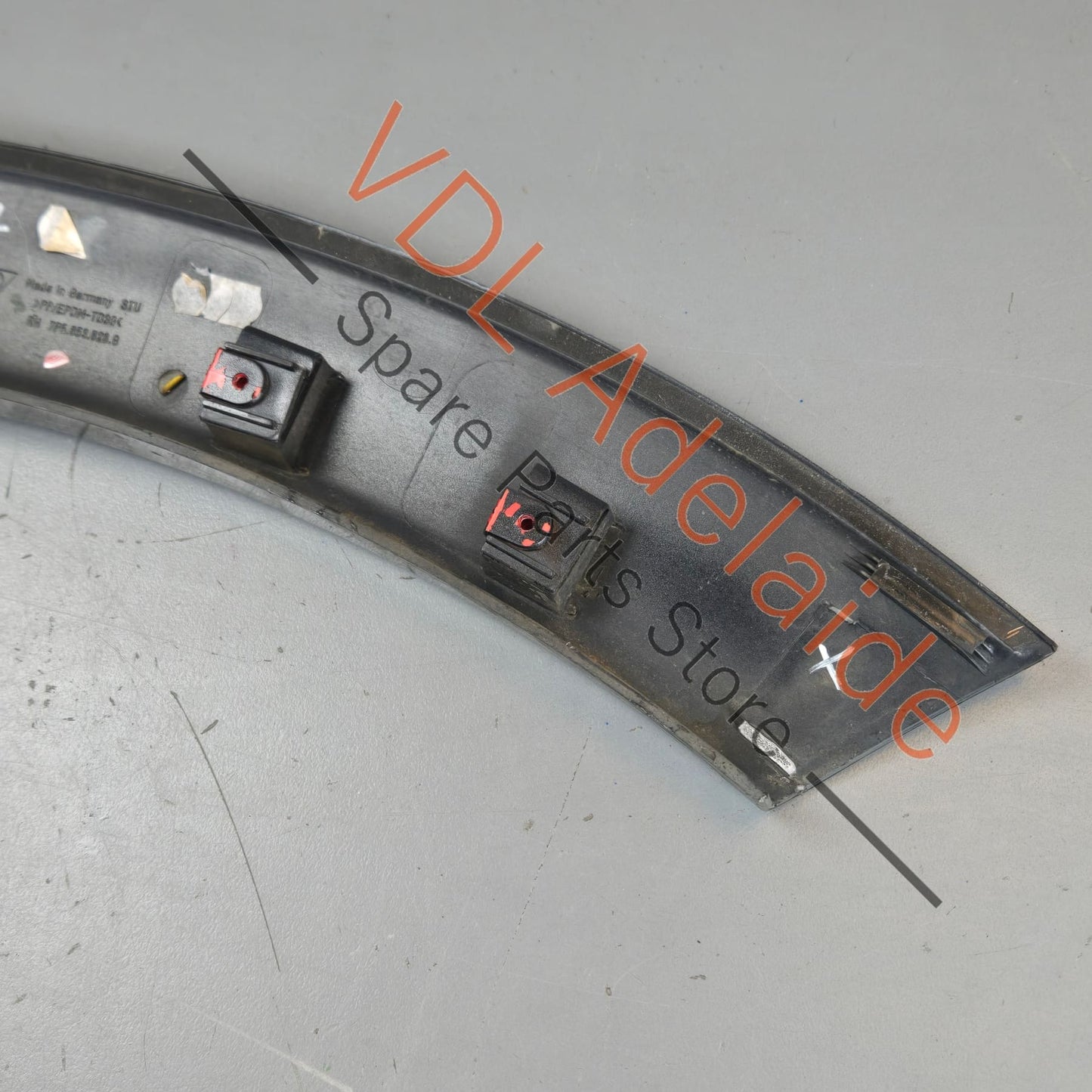 7P5853828G 95855982850   Porsche Cayenne GTS 958 Right Rear Wheel Arch Flare Molding 7P5853828G 95855982850 DISCOUNTED STOCK