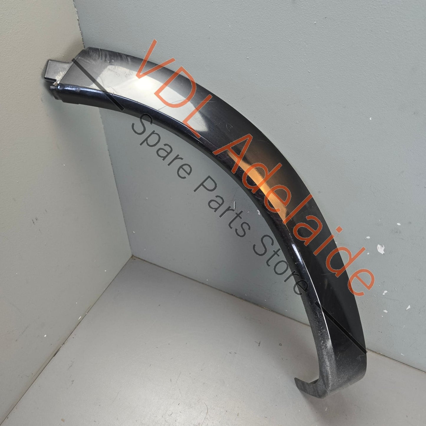 7P5853989B 95855998950G2X   Porsche Cayenne GTS 958 Left Rear Wheel Arch Flare Molding 7P5853989B 95855998950