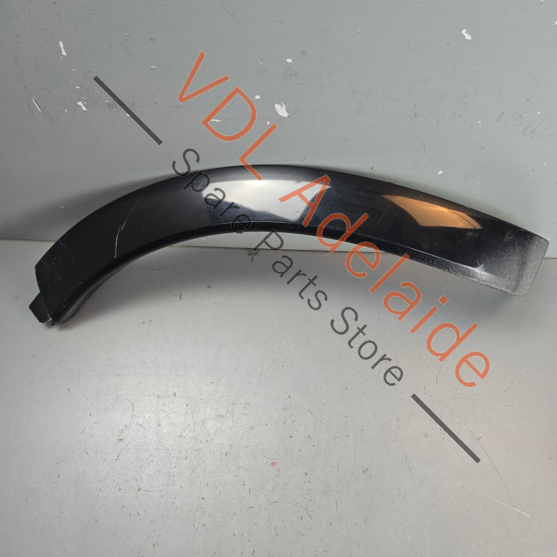 7P5853989B 95855998950G2X   Porsche Cayenne GTS 958 Left Rear Wheel Arch Flare Molding 7P5853989B 95855998950