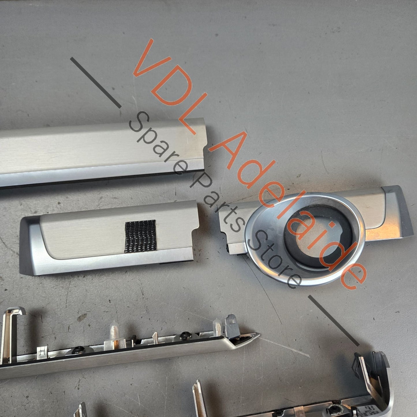 95855540901GR4 95855541001GR4   Porsche Cayenne 958 Set of Brushed Aluminium Dashboard & Door Trim Inserts