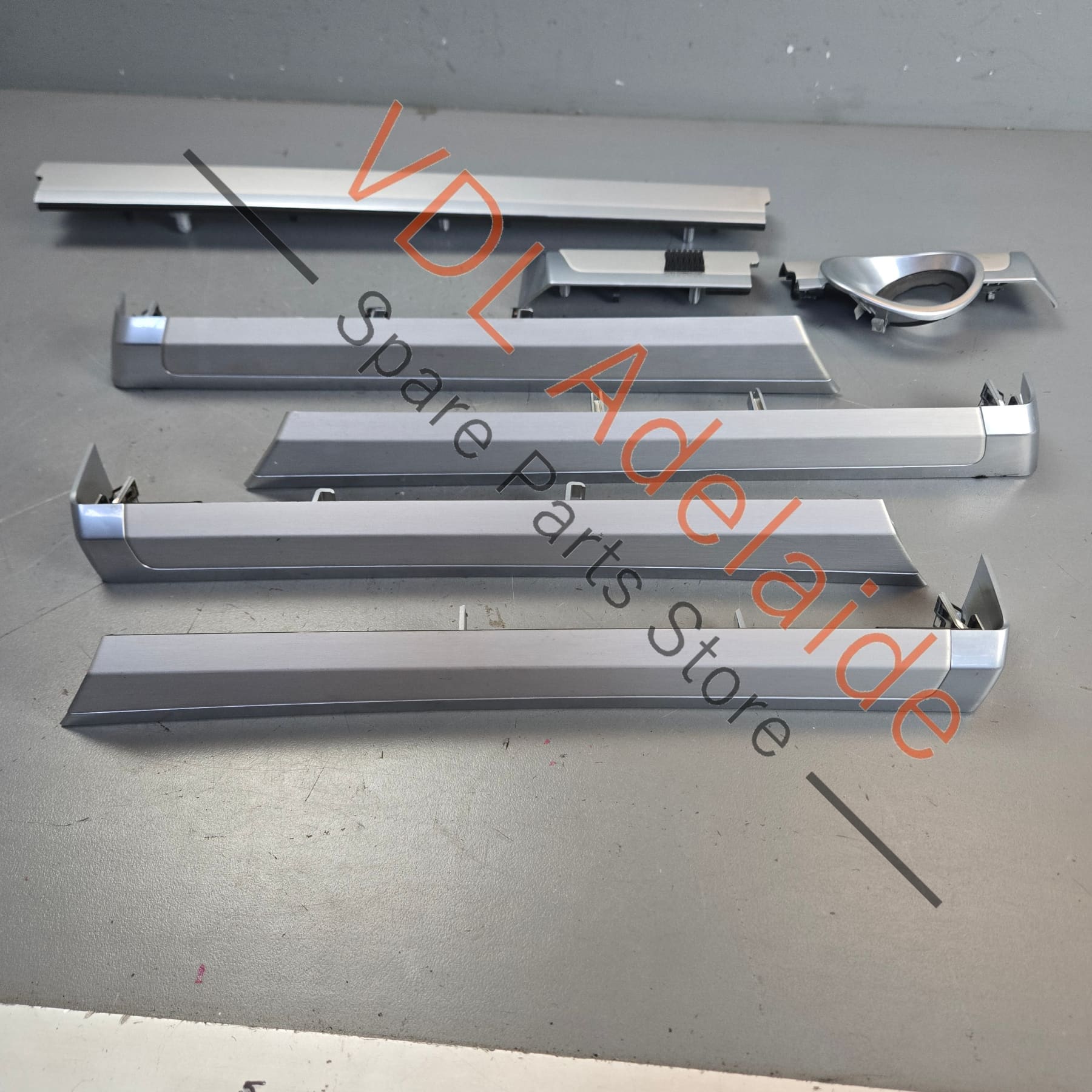 95855540901GR4 95855541001GR4   Porsche Cayenne 958 Set of Brushed Aluminium Dashboard & Door Trim Inserts