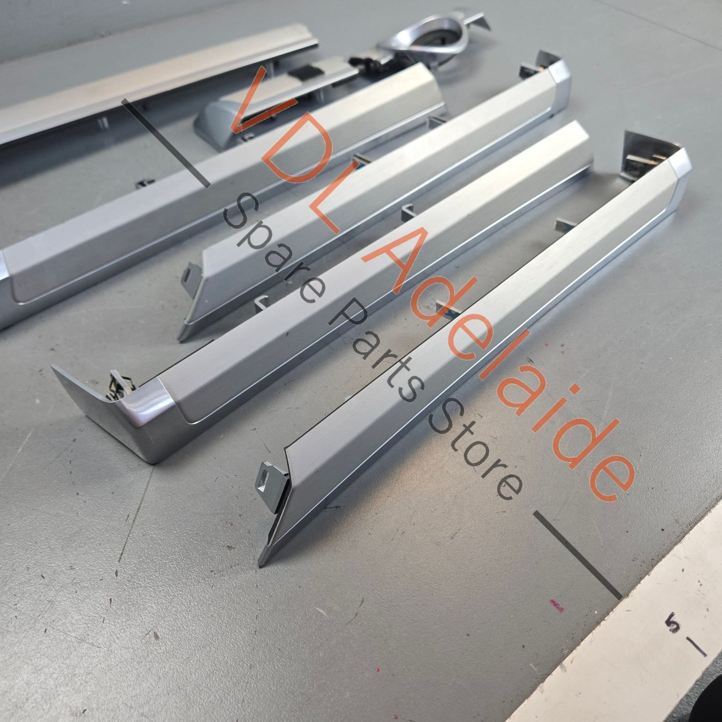 95855540901GR4 95855541001GR4   Porsche Cayenne 958 Set of Brushed Aluminium Dashboard & Door Trim Inserts
