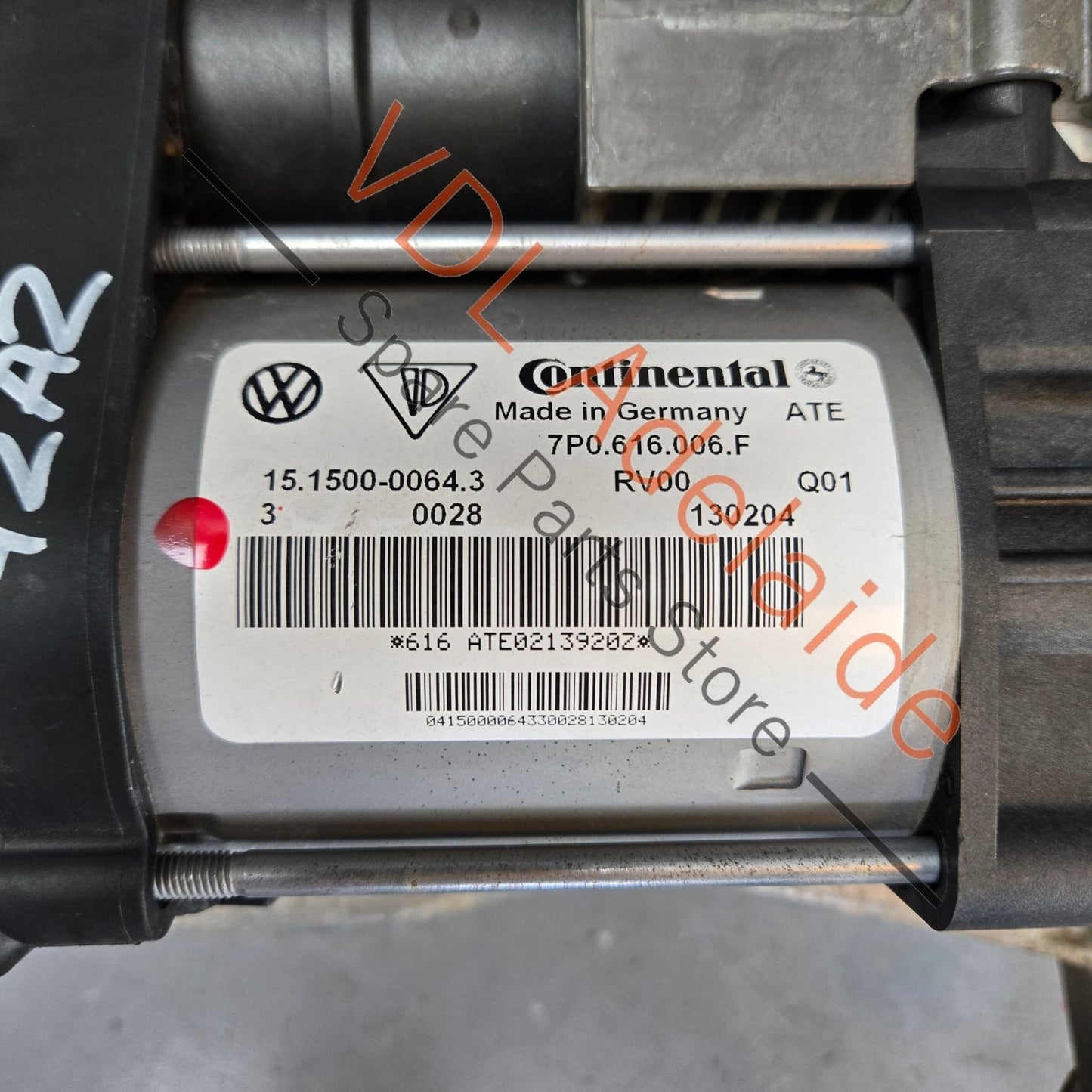 7P0616006F 958698007B 958698014A Genuine OEM Porsche Cayenne 92A 958 Air Suspension Pump and Valve Block 7P0616006F