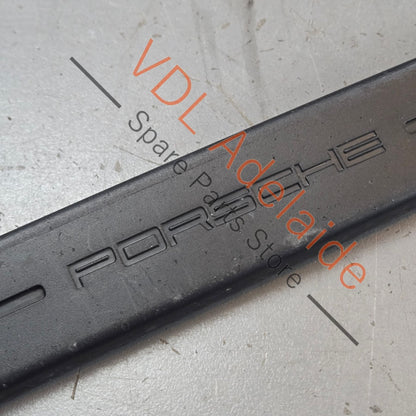 95870110510 7P5807287B  Porsche Cayenne GTS Front Bumper Licence Plate Holder Bracket 95870110510 7P5807287B