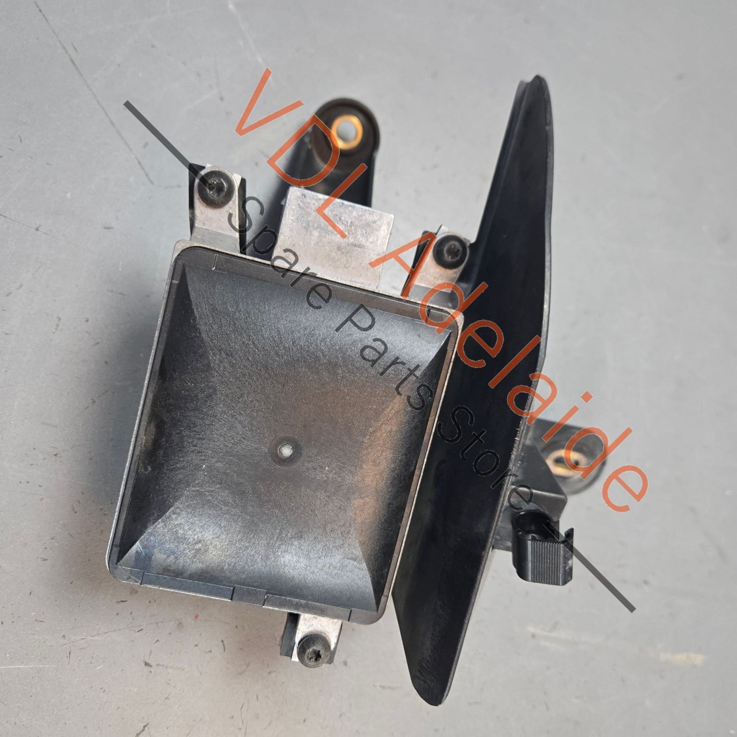 7P5910568D 95861856810  Porsche Cayenne 92A 958 Right Rear Blind Spot Sensor Radar 7P5910568D Lane Change Assist 95861856810