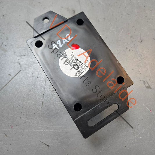 7PP035709A   Porsche Cayenne 92A 958 Interior Buzzer for Reverse and Infotainment 7PP035709A