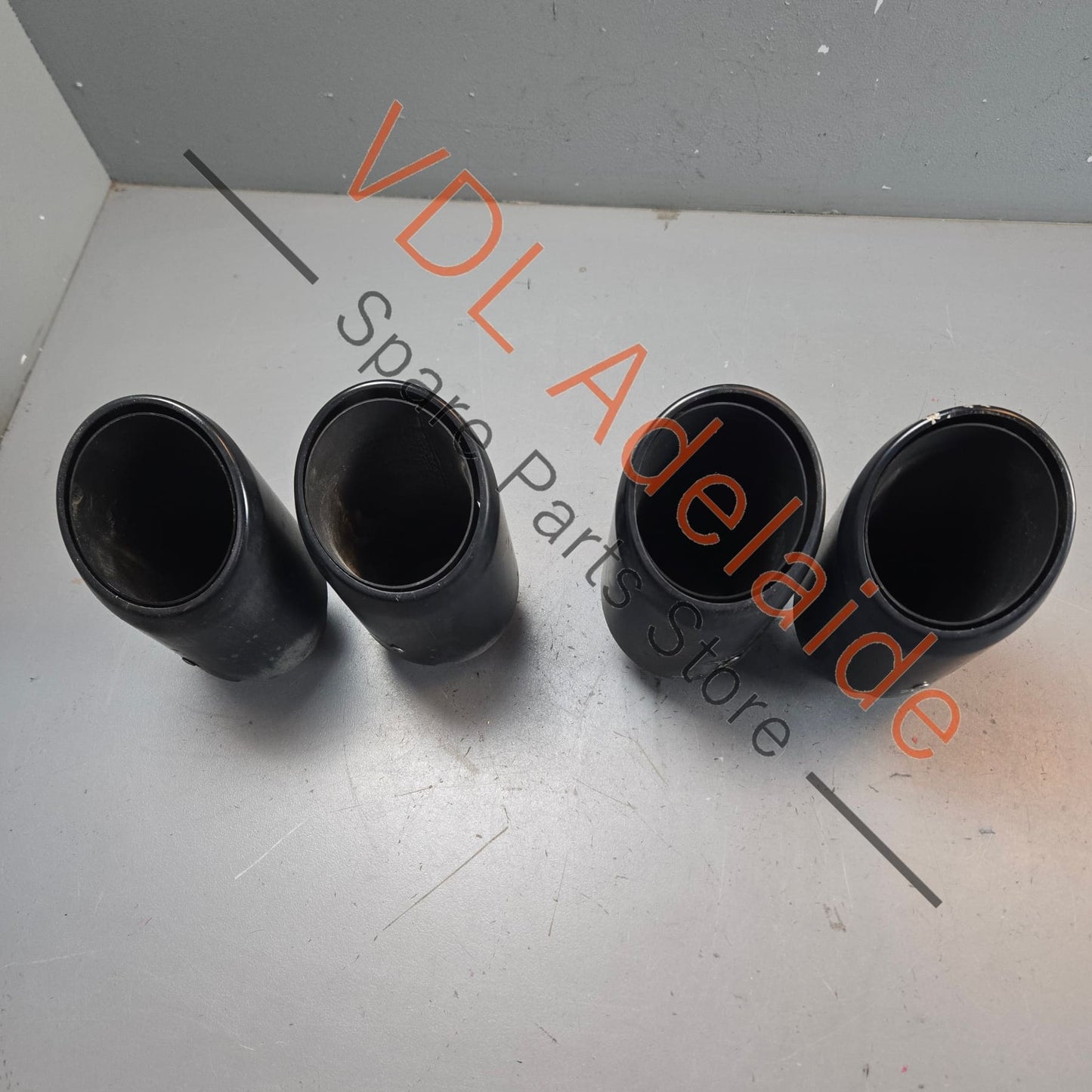 95811125180 95811125180  Porsche Cayenne GTS 92A 958 Set of Exhaust Tips 95811125180 95811125180