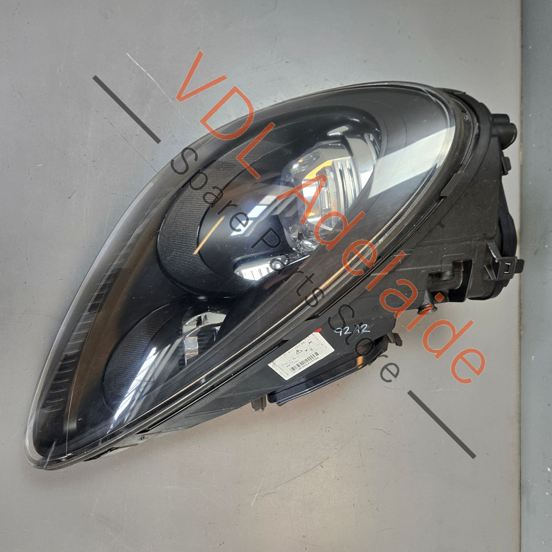 958941030AL 7P5941032BF 95863128400 Porsche Cayenne GTS 92A Right Headlight Xenon Dynamic 958941030AL 95863128400 7P5941032BF