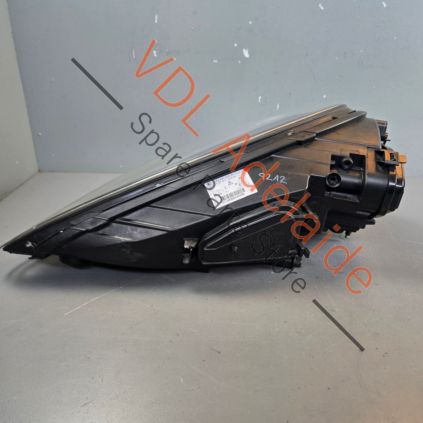 958941030AL 7P5941032BF 95863128400 Porsche Cayenne GTS 92A Right Headlight Xenon Dynamic 958941030AL 95863128400 7P5941032BF