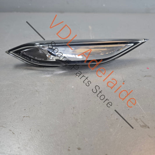 95863110110   Porsche Cayenne 92A 958 Fender Indicator Left 95863110110 7P5949102
