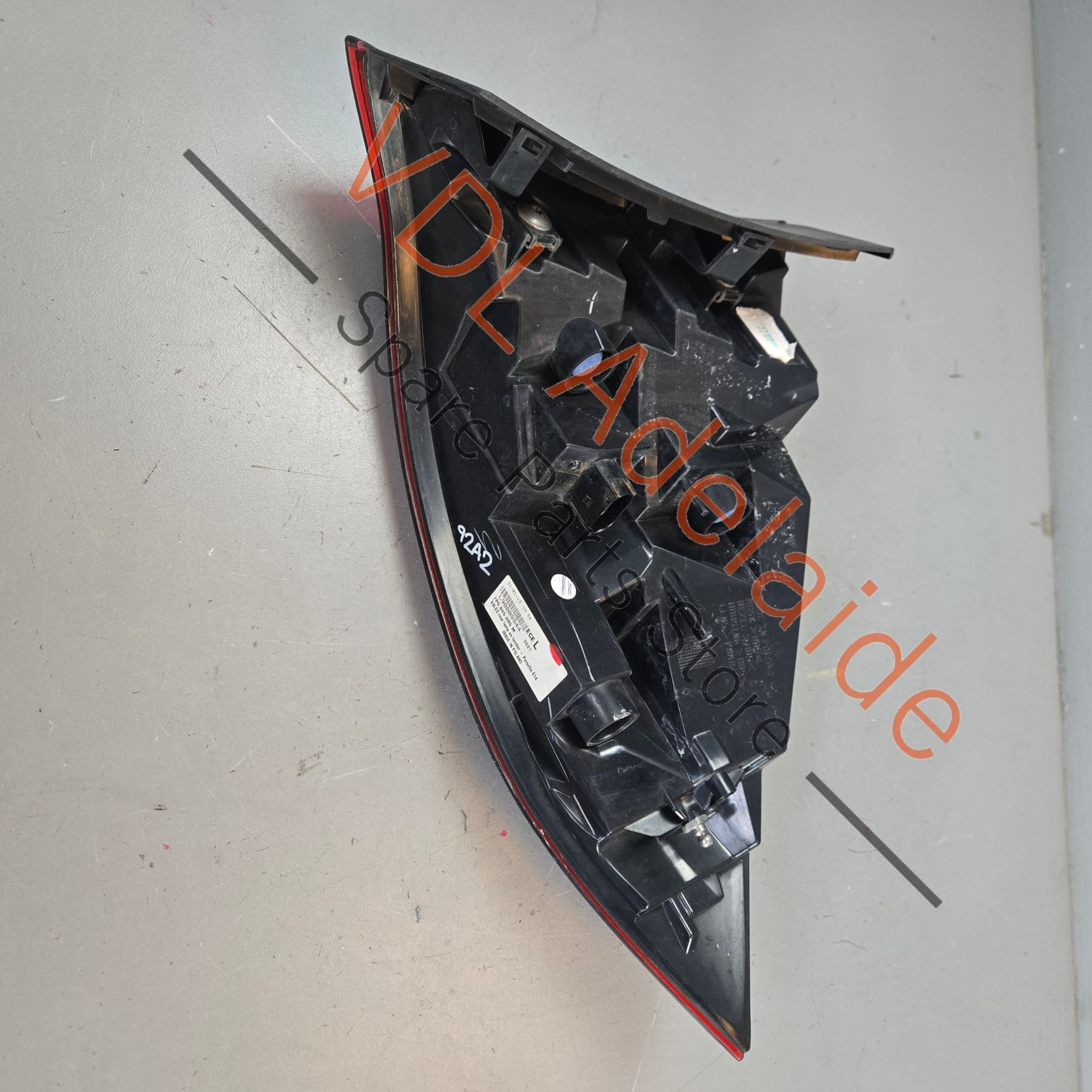 958945095B 7P5945095M  Porsche Cayenne GTS 92A 958 Left Outer Rear Light Tail Light 958945095B 7P5945095M Darkened Cherry Red