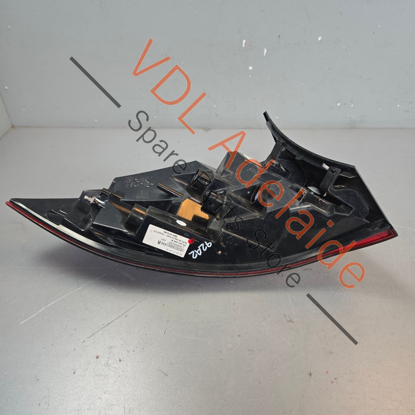 958945096B 7P5945096M  Porsche Cayenne GTS 92A 958 Right Outer Rear Light Tail Light 958945096B 7P5945096M Darkened Cherry Red
