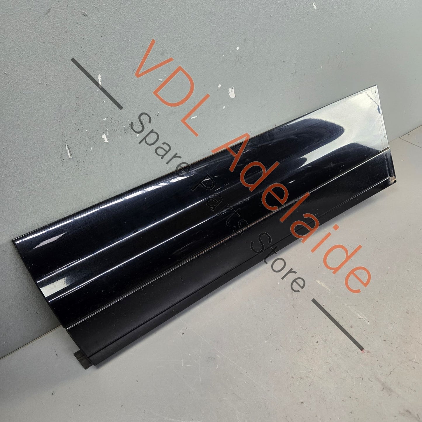 7P5837787G 95855978920  Porsche Cayenne GTS 92A 958 Left Rear Door Lower Molding 7P5837787G 95855978920