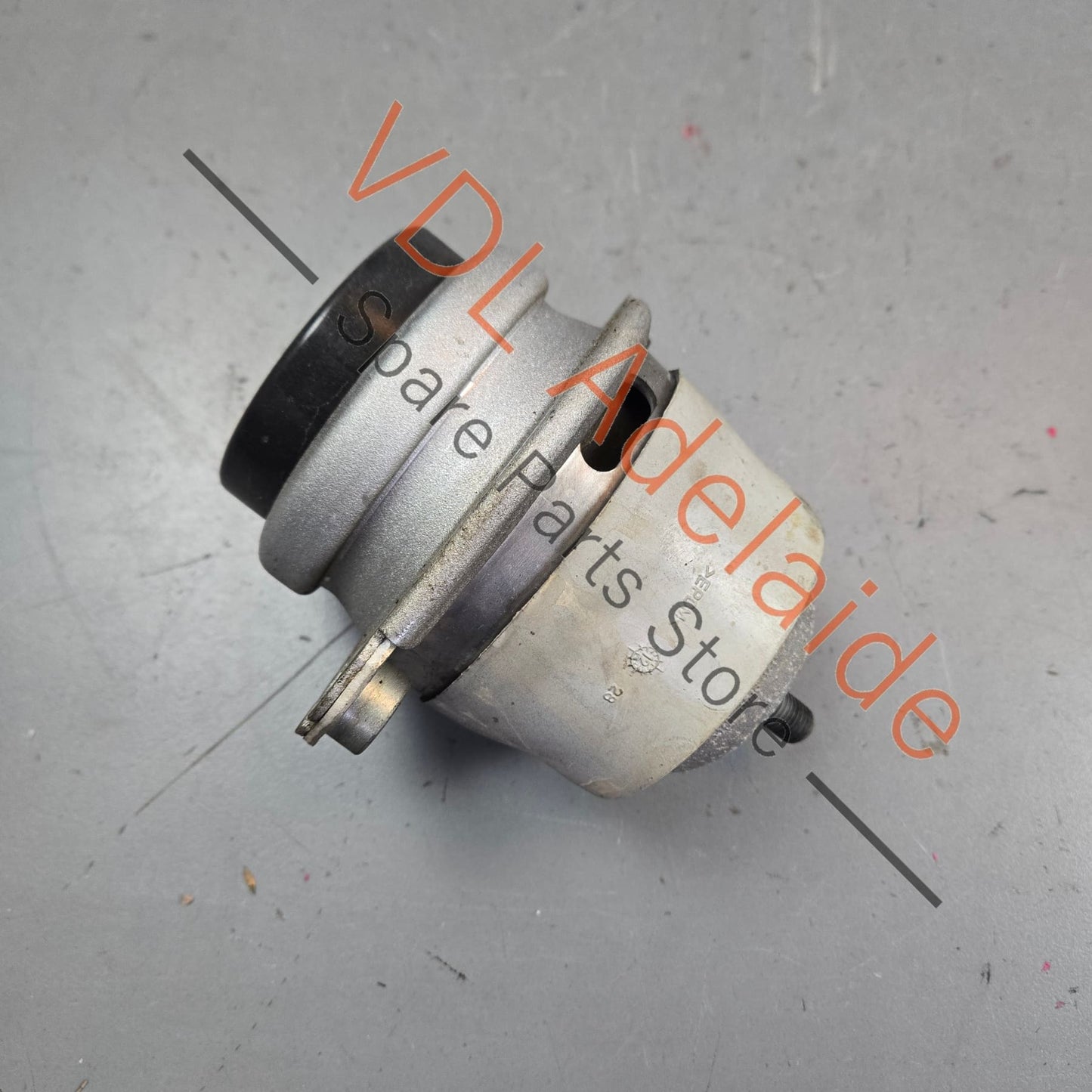 94837504903   Porsche Cayenne V8 92A 958 Left Engine Mount 94837504903