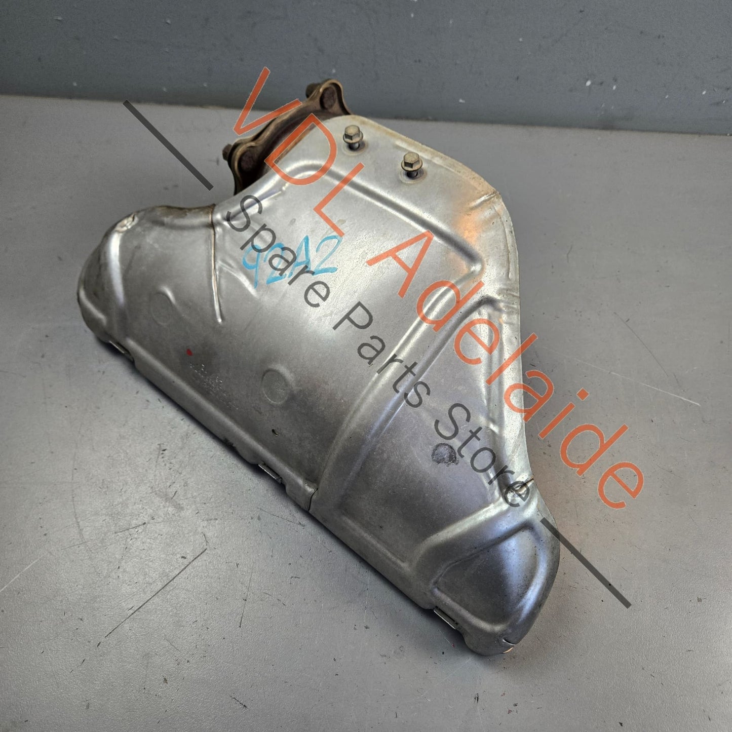 94811113000   Porsche Cayenne GTS 92A 958 Left Side Exhaust Manifold 94811113000 Cyls 5-8