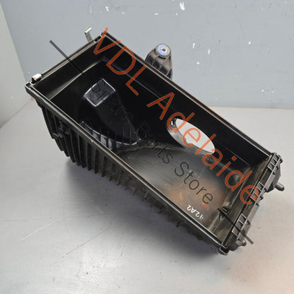 95811002185 7P5128607H  Porsche Cayenne 92A 958 GTS Left Air Filter Box Lid Cover 95811002185 7P5128607H