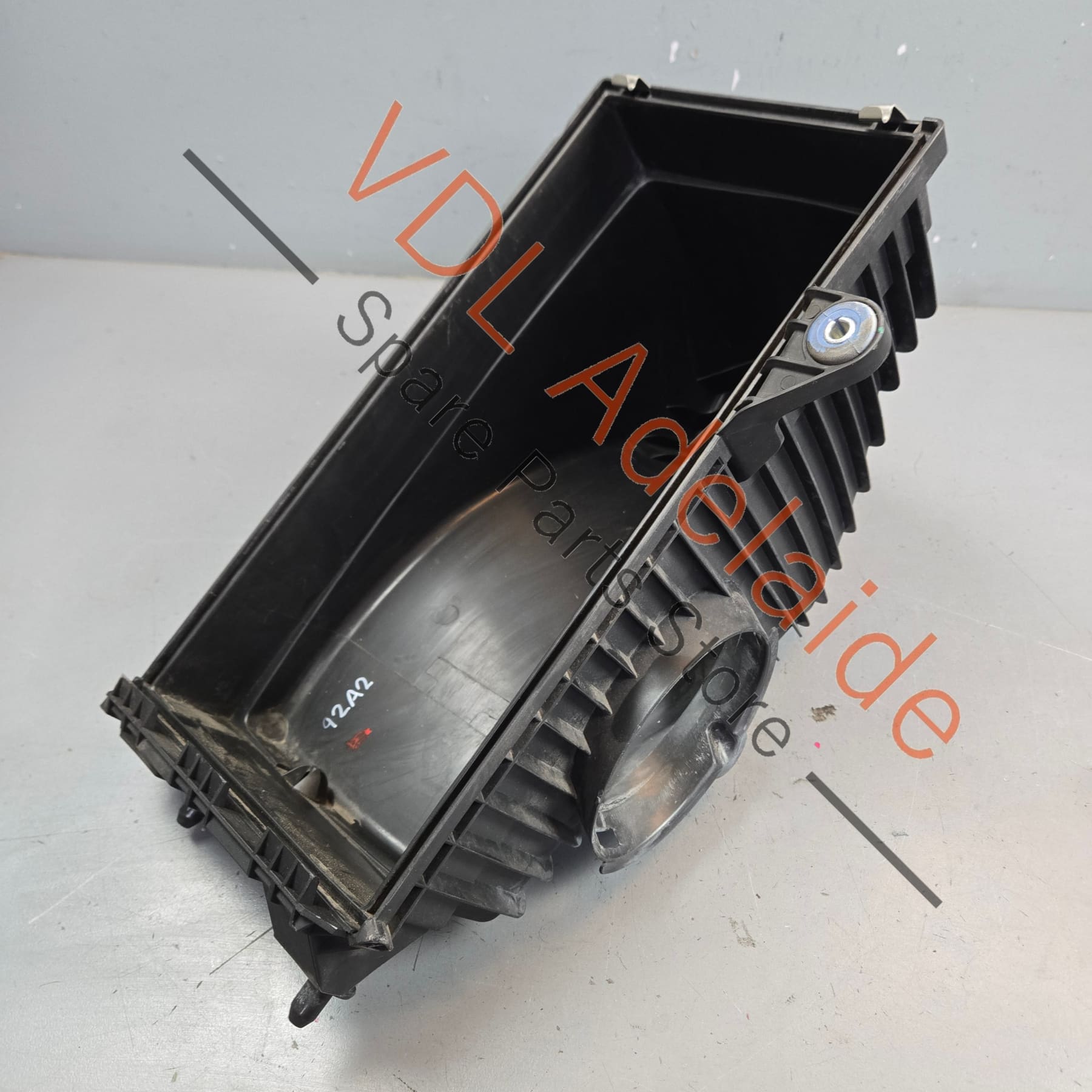 95811002185 7P5128607H  Porsche Cayenne 92A 958 GTS Left Air Filter Box Lid Cover 95811002185 7P5128607H