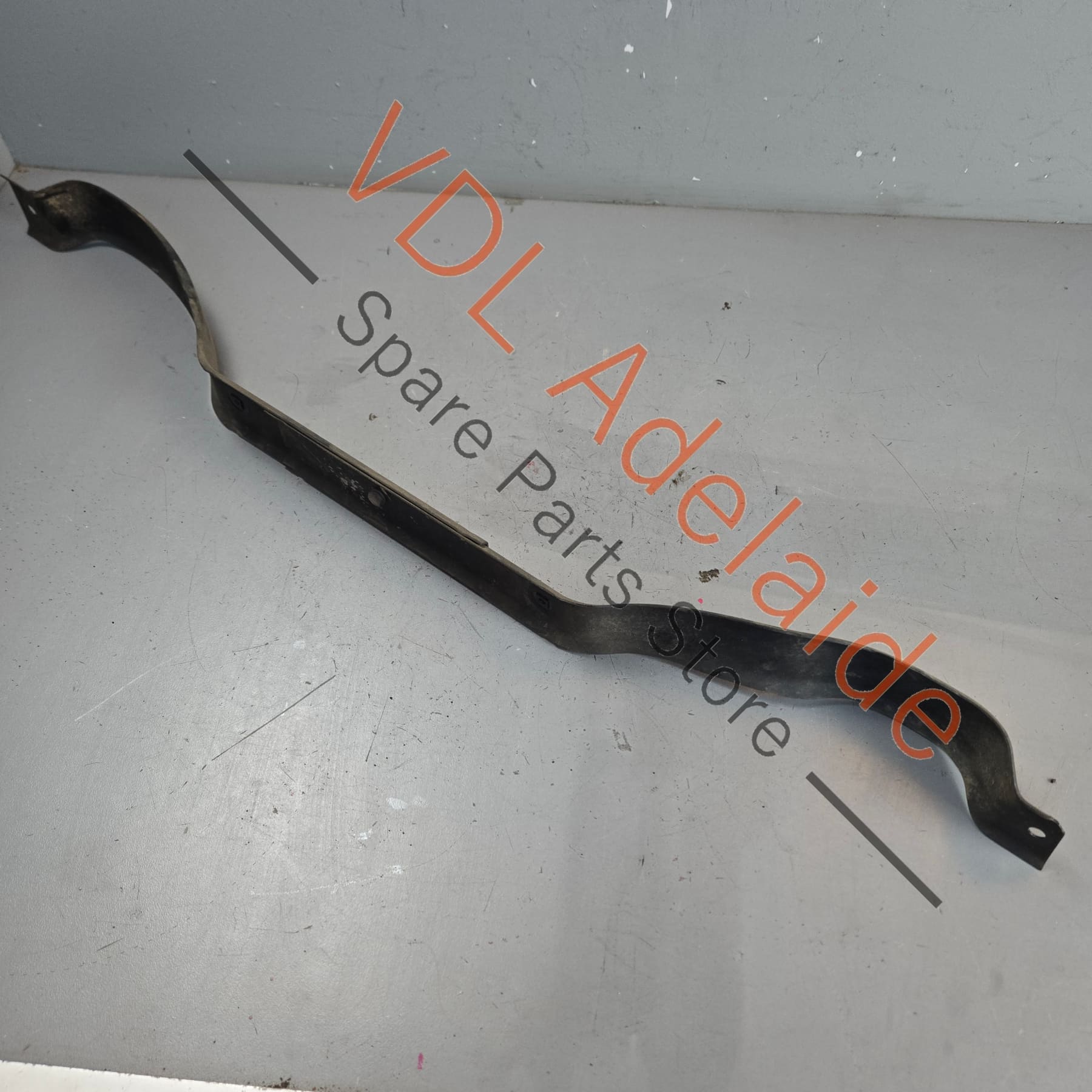 7P0825949A 95850494900  Porsche Cayenne 92A 958 Underbody Guard Frame Bracket 7P0825949A