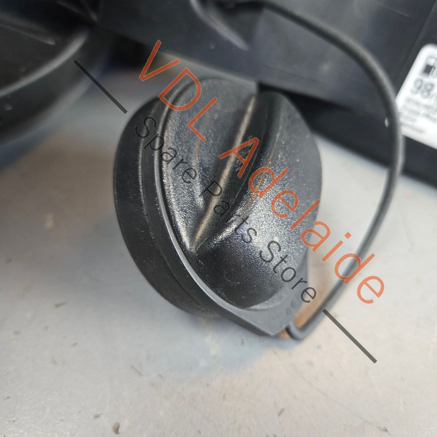 95850485700 95850485702 7P5809857C Porsche Cayenne 92A 958 Fuel Filler Door 95850485700 7P5809857C