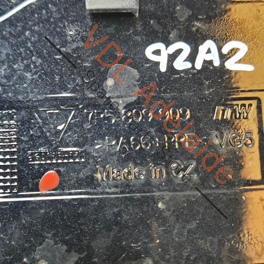 95850490900 7P5809909  Porsche Cayenne 92A 958 Fuel Filler Flap Cover 95850490900 7P5809909 Jet Black Metallic LC9X 2T/C9X