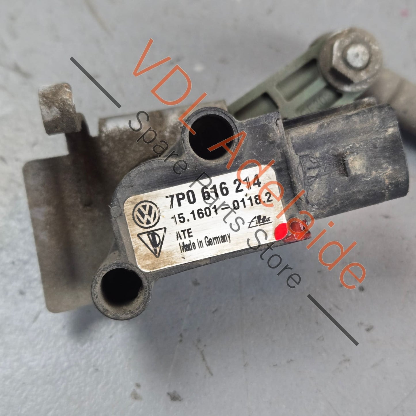 95834107600 7P0616214  Porsche Cayenne 92A 958 Front Right Suspension Level Sensor 95834107600 7P0616214