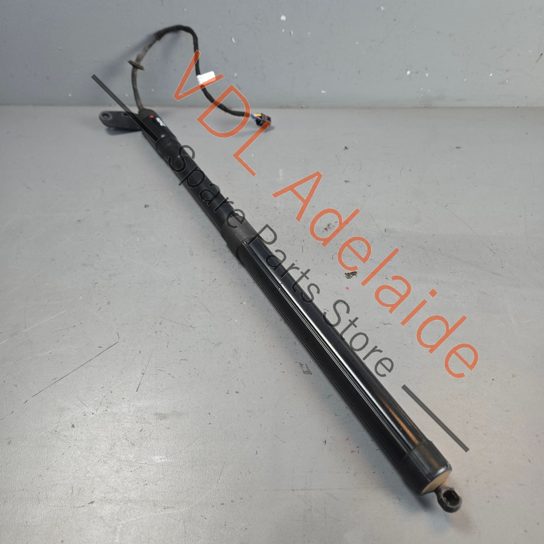 7P5827851J 958827851A 95851285104 Pair of Porsche Cayenne 92A 958 Rear Hatch Electric Drive Lifting Unit Motor 95851285104 7P5827851J 958827851A