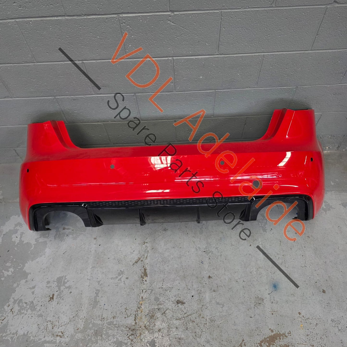 8V4807067J   Audi RS3 8V Rear Bumper Bar Cover **Minor Damage** 8V4807067J