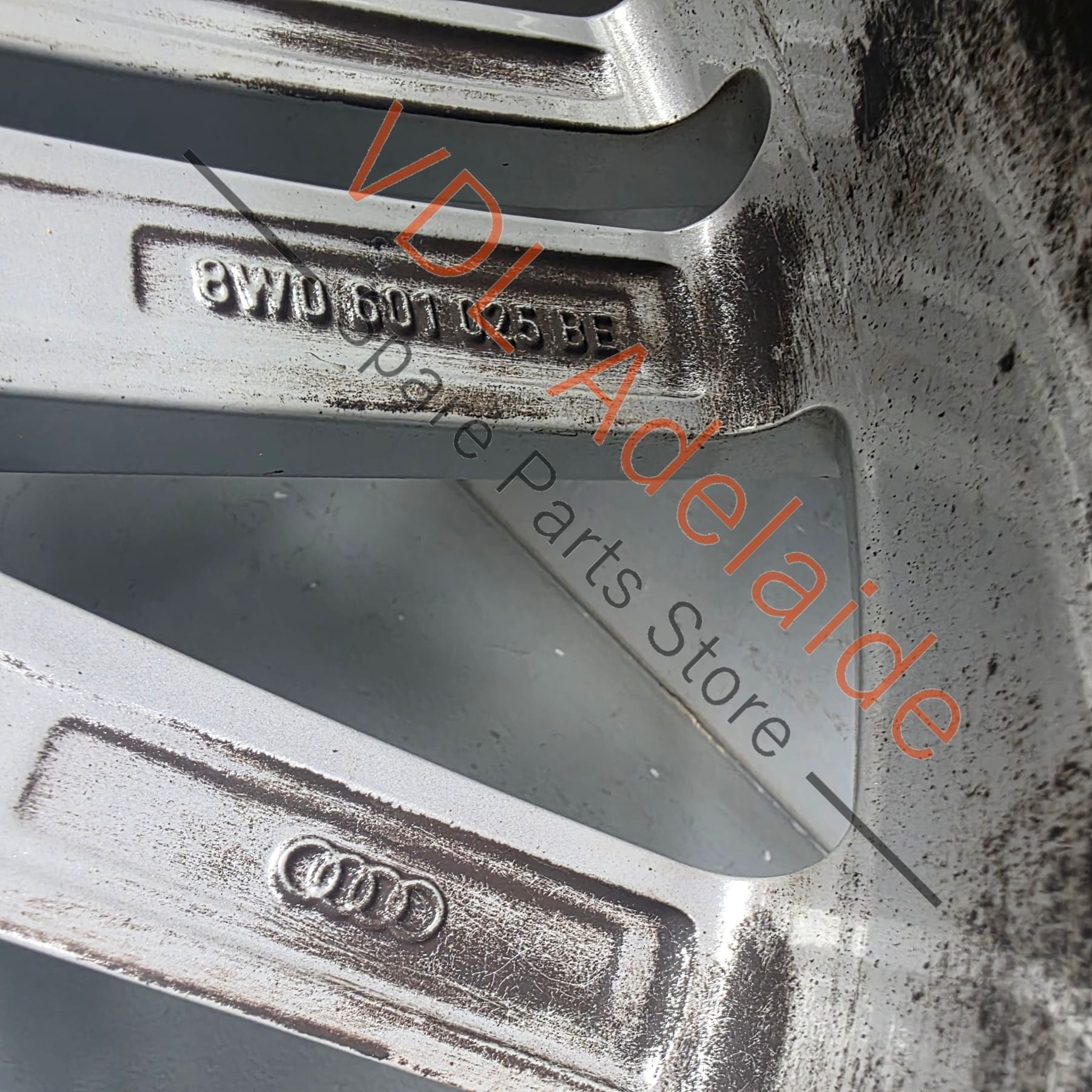 8W0601025BE   Audi A4 S4 B9 Alloy Wheel 19 x 8.5 8W0601025BE Genuine OEM