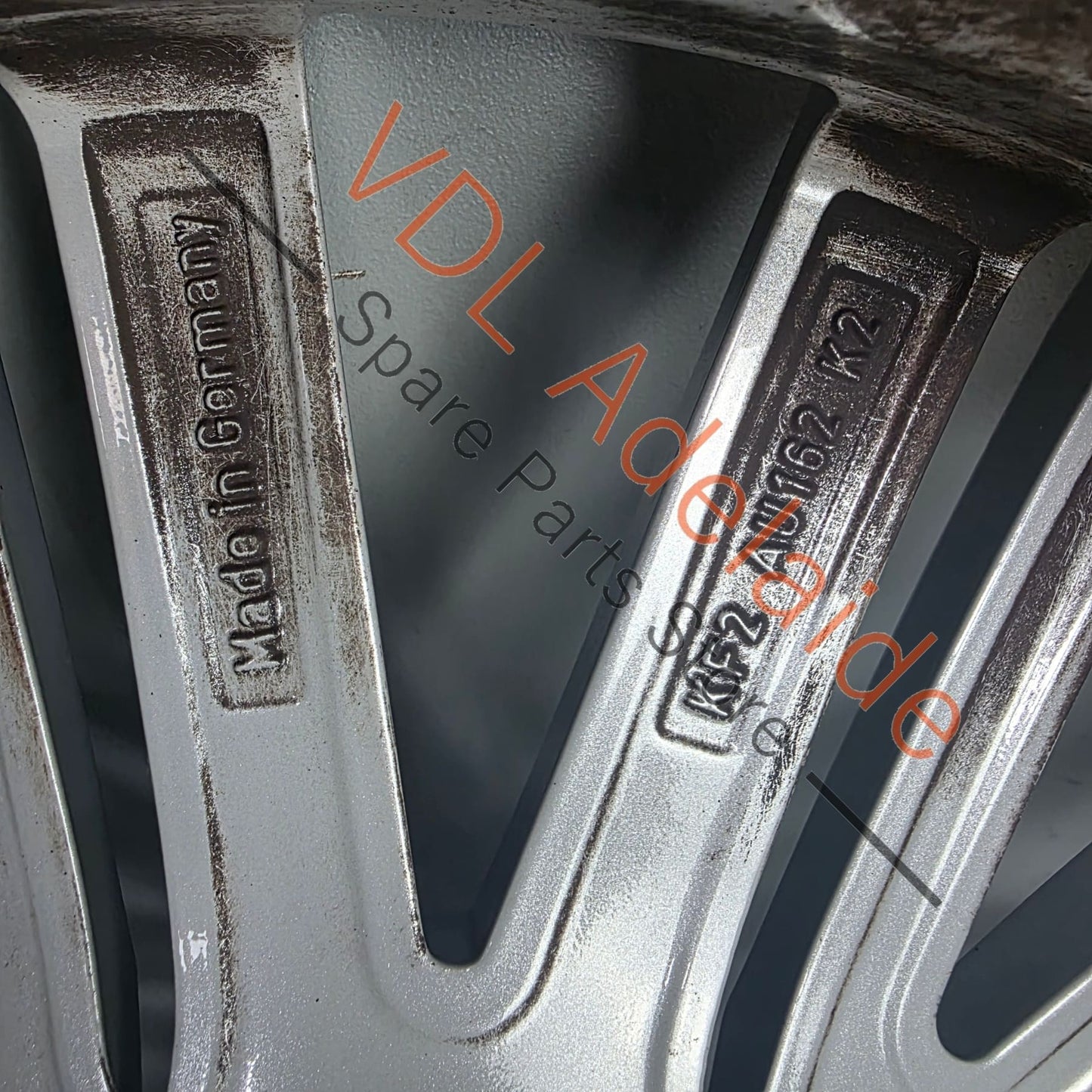 8W0601025BE   Audi A4 S4 B9 Alloy Wheel 19 x 8.5 8W0601025BE Genuine OEM