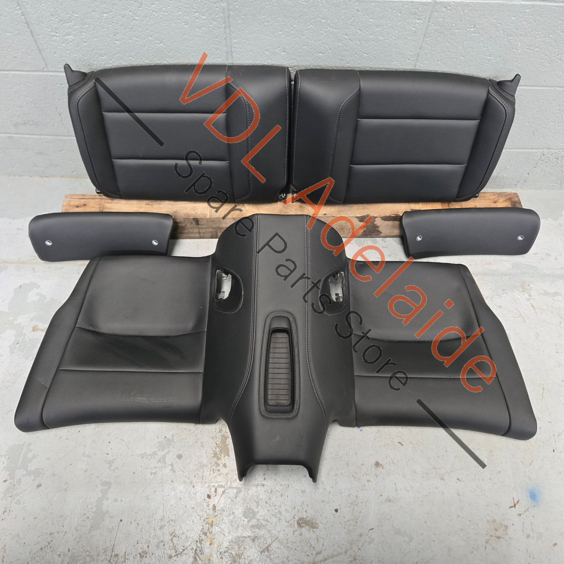99152114105GDC 99152116142GDC   Porsche 911 991.1 GTS Heated Ventilated premium sport seat set in full leather