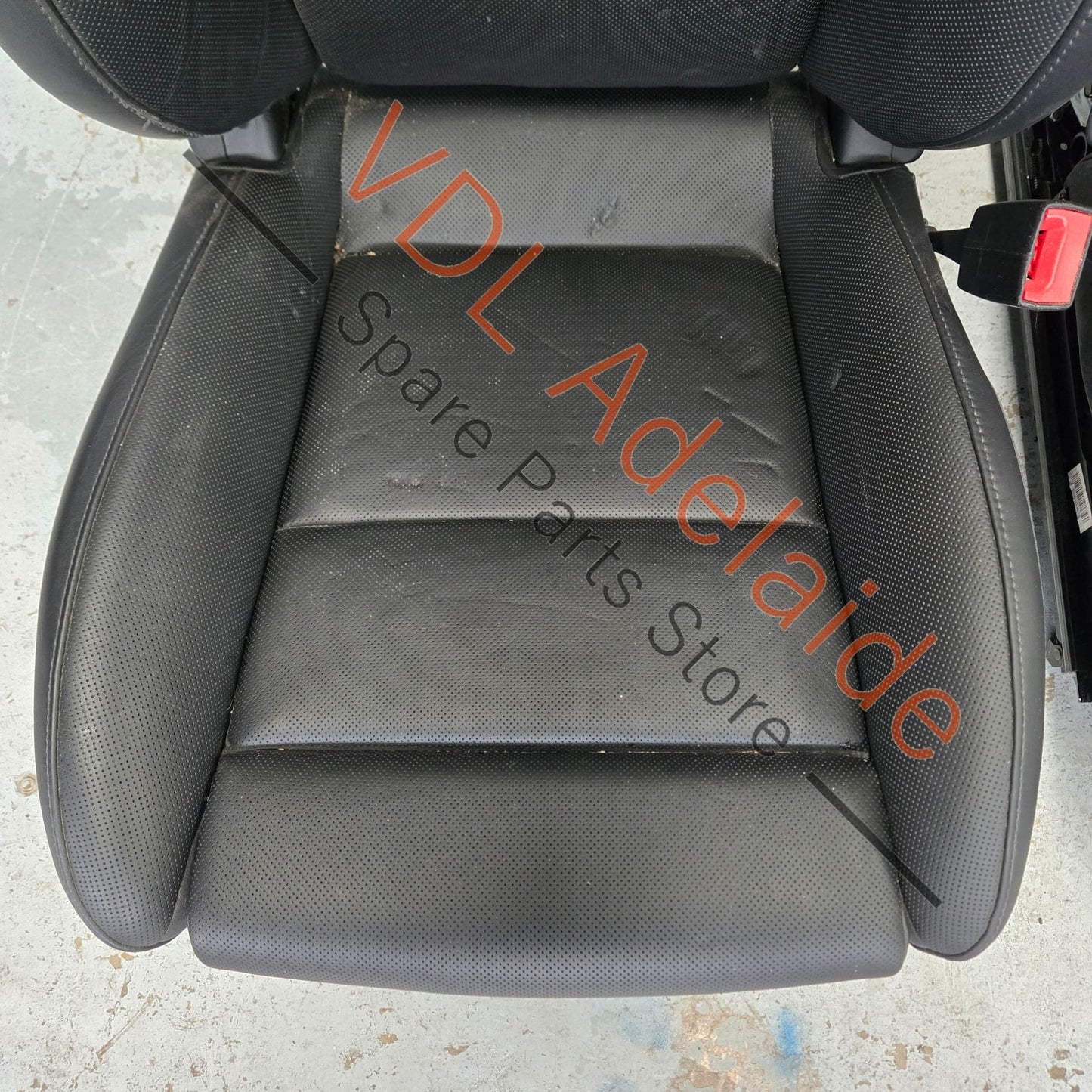 99152114105GDC 99152116142GDC   Porsche 911 991.1 GTS Heated Ventilated premium sport seat set in full leather
