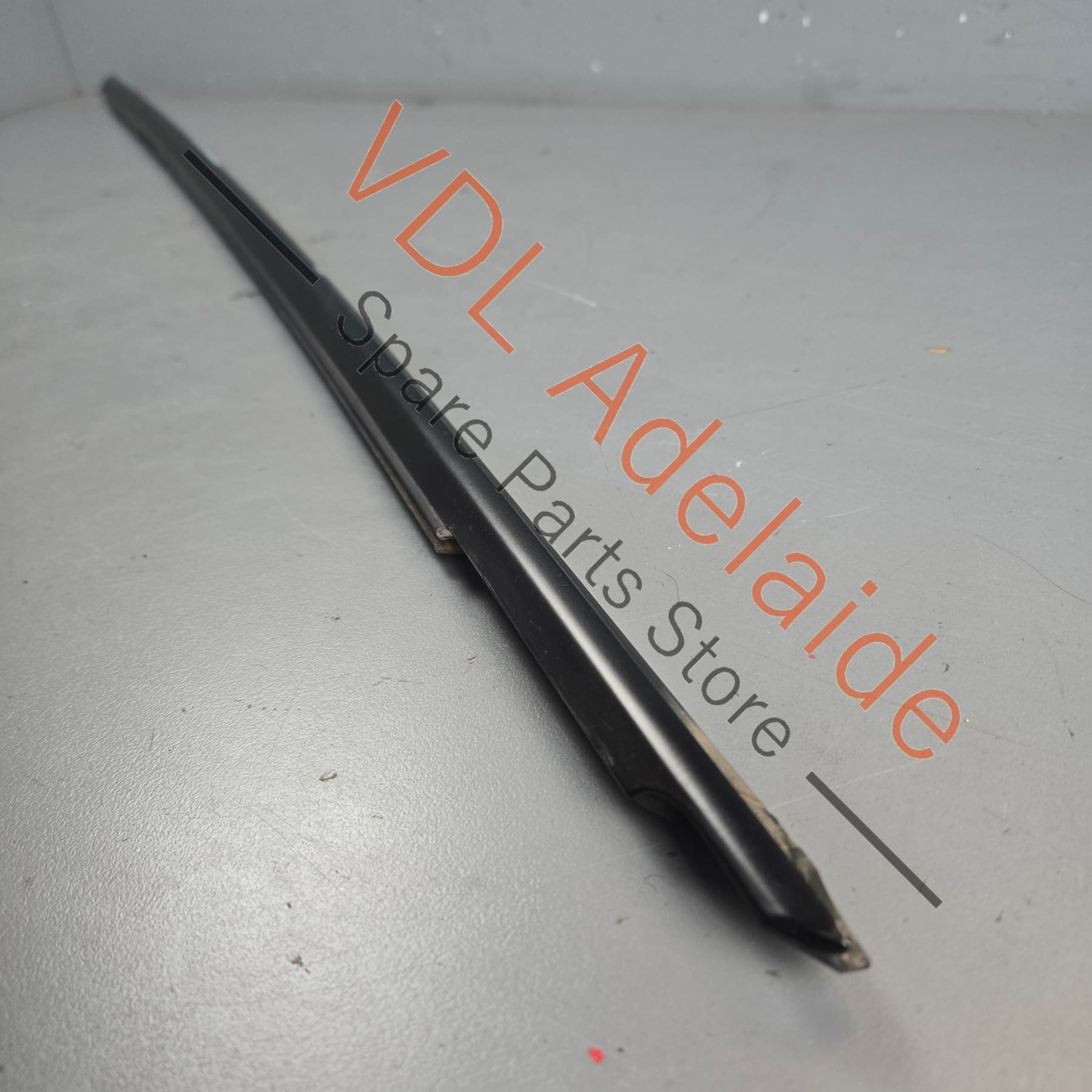 9915370850103C    Porsche 911 991 Left Door Aperture Window Slot Seal 99153708501 03C