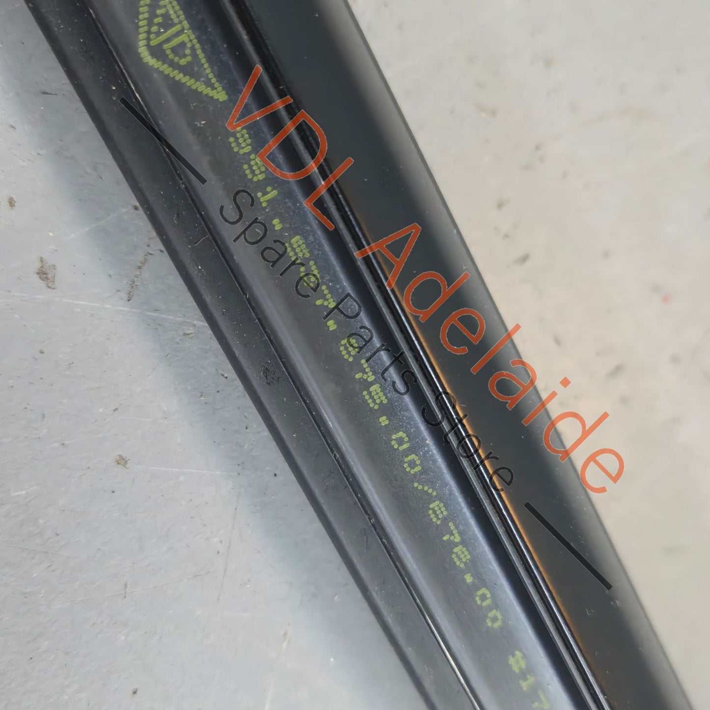 9915370850103C    Porsche 911 991 Left Door Aperture Window Slot Seal 99153708501 03C