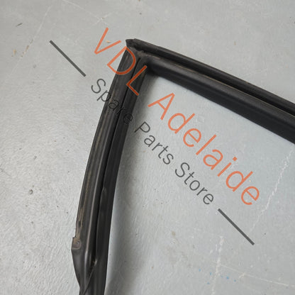 99153707610    Porsche 911 991 Coupe Right Side Inner Door Seal Rubber 99153707610