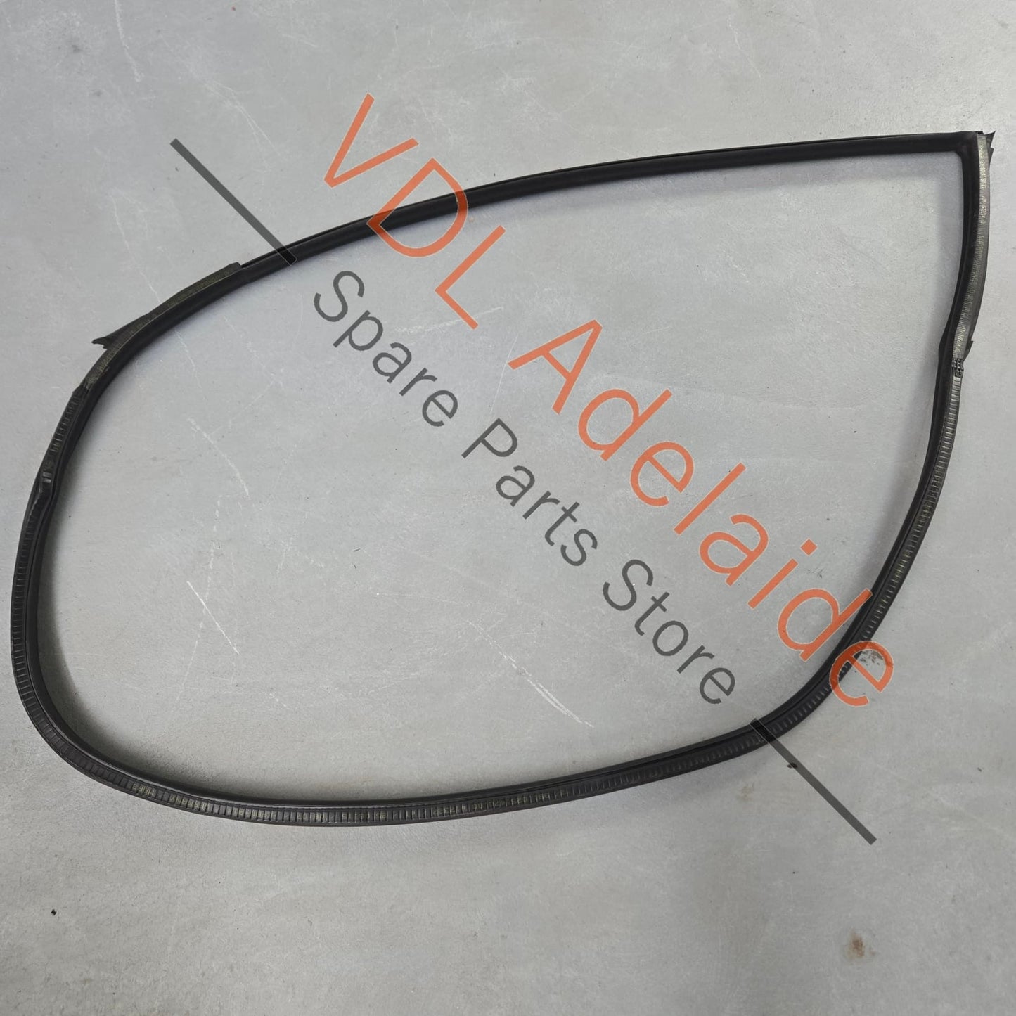 99153707610    Porsche 911 991 Coupe Right Side Inner Door Seal Rubber 99153707610